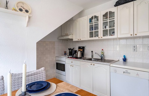 Felixsee Apartment | Holiday Apartment in a Rural Area with Balcony and Wi-Fi