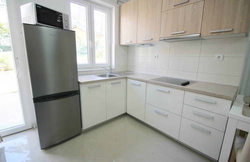 Baska Apartment | Holiday apartment mit Pool