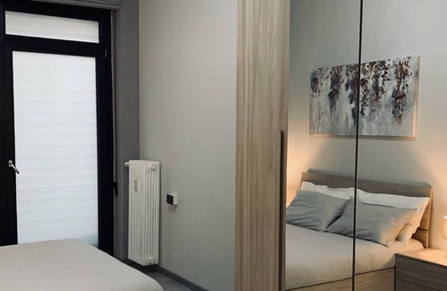 Cit Turin Apartment | Holiday Apartment "Modern Loft near the Station" with Wi-Fi