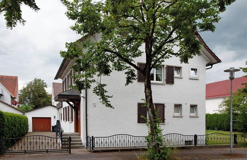 Bad Wurzach Apartment | Holiday Apartment 'Newly Renovated Attic Apartment' with Wi-Fi