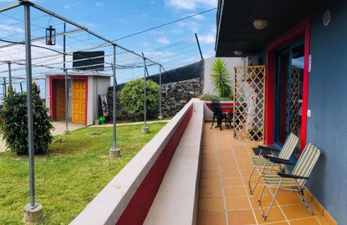 Ribeira Brava Apartment | Holiday Apartment "Vila Brava Cottage Apartamento F" with Sea View & Wi-Fi