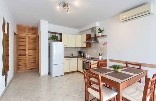 Premantura Apartment | Holiday apartment with balcony and air conditioning