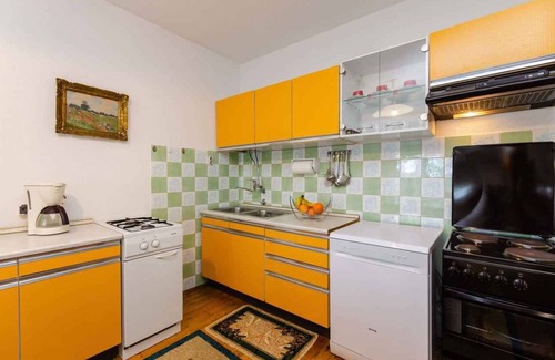 Jadranovo Apartment | Holiday apartment with a/c