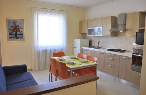 Lazise Apartment | Holiday apartment with an outdoor pool and WiFi