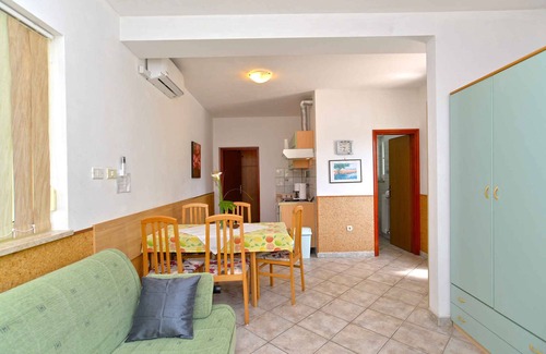 Gregovica Apartment | Holiday apartment with air conditioning