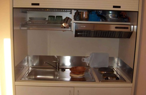 Dorio Apartment | Holiday apartment with Wi-Fi and terrace or small garden