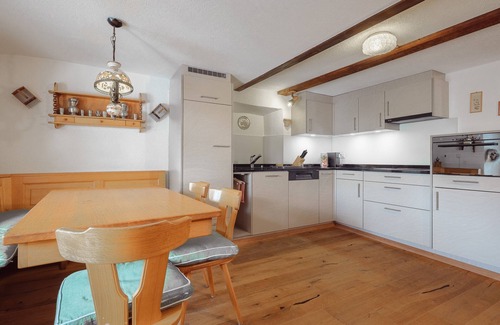 Visp Apartment | Holiday flat from the 16th century