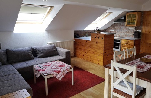 St. Blasien House | Holiday flat Haus Maria Hochschwarzwald, fenced garden, edge of forest, dogs welcome