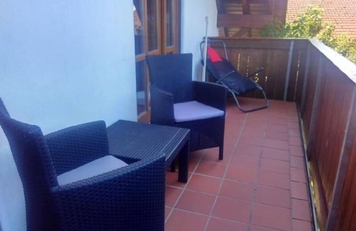 Osterhofen Apartment | Holiday flat "Heidi" with large balcony and wallbox