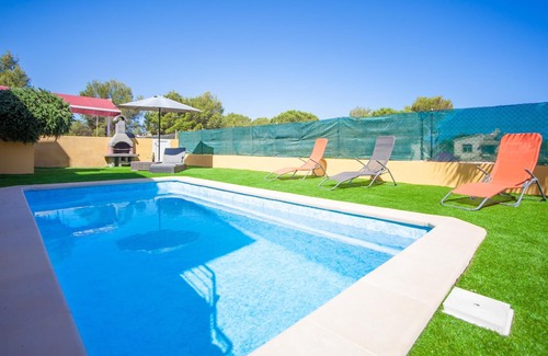 Urbanizacion Mont Ferrutx House | Holiday Home Casa Can Pacheco with Sea View, Pool & Wi-Fi