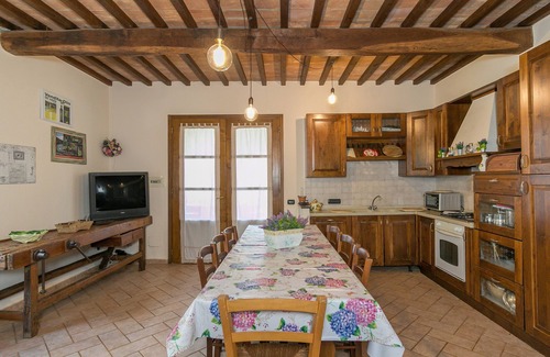 Castellina Marittima House | Holiday Home "Stupendo Rustico in Pietra" with Pool & Wi-Fi