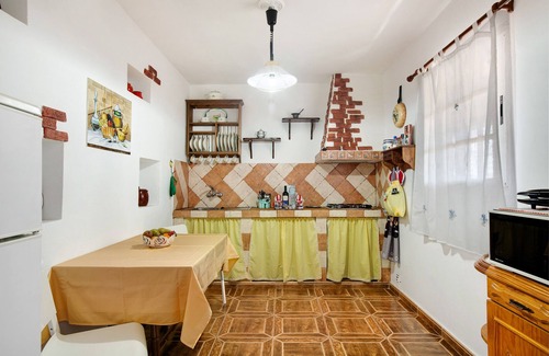 Santa Maria de Guia de Gran Canaria House | Holiday Home Mirador del Gallego with Sea & Mountain View & Wi-Fi