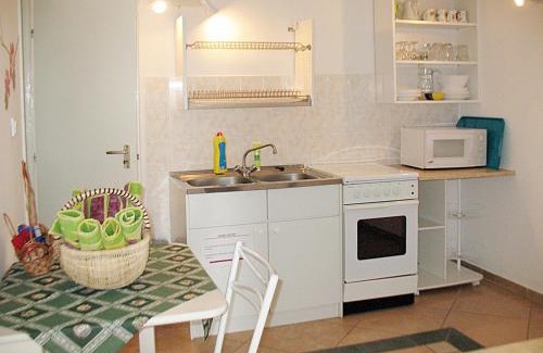 Balatonalmadi House | Holiday Home Annemarie by Interhome