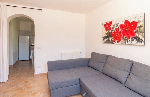Pittulongu House | Holiday Home "Appartamento dell Pellicano" Near the Beach and with Air Conditioning