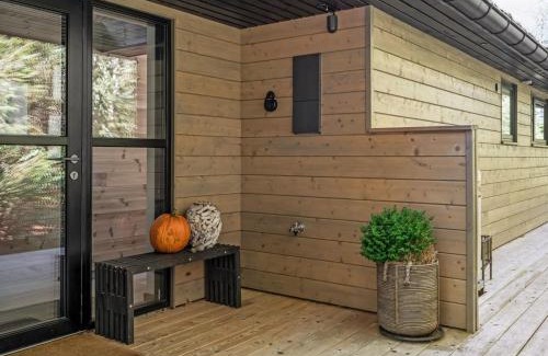 Hals House | Holiday Home Arbnora - from the sea by Interhome