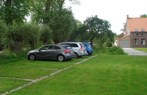 Zerkegem Apartment | Holiday home Blackthorn for 6 persons