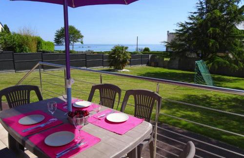 Ploubazlanec House | Holiday Home by Brehat Island & Sea Views