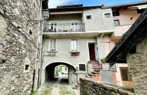 Baveno House | Holiday Home Casa del Villaggio by Interhome