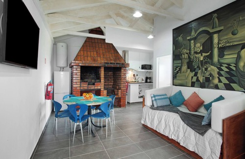 Canico House | Holiday Home 'Chalet Inmountain T2 Private' with Sea View, Shared Pool and Wi-Fi