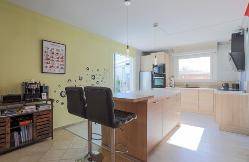 Plerin House | Holiday Home 'Charmante Maison' with Terrace, Private Garden and Wi-Fi