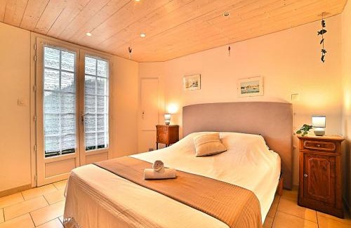 La Remigeasse House | Holiday Home Douce Alouette by Interhome