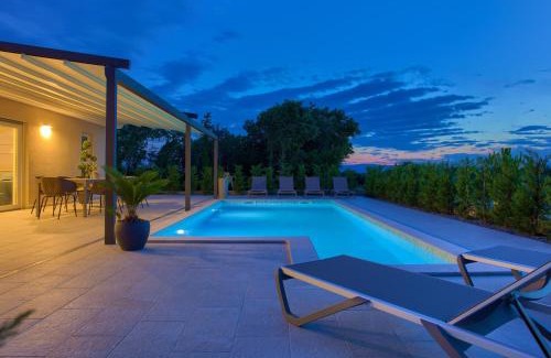 Vrh Villa | Holiday Home Elegant