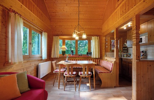 Moritzburg House | Holiday Home 'Ferienhaus Moritzburg' with Private Terrace, Private Garden and Wi-Fi