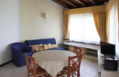 Monte House | Holiday Home Front Lake Resort Le Corti del Lago-4 by Interhome