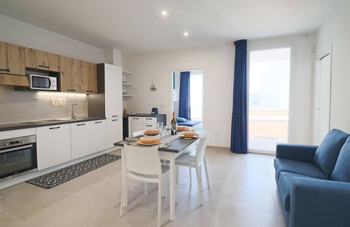 Otranto House | Holiday Home 'Galatea A Otranto' with Balcony and Air Conditioning