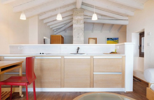 Gargnano House | Holiday Home 'House with Great Lake and Mountain View' with Lake View, Private Pool and Wi-Fi