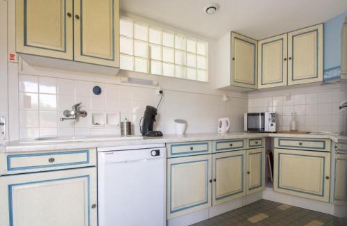 Herisson House | Holiday Home in Hérisson near Lake