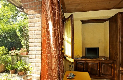 Rancio Valcuvia Apartment | Holiday home in a former mill from the 18th century. With 10 000 m² of land and pool