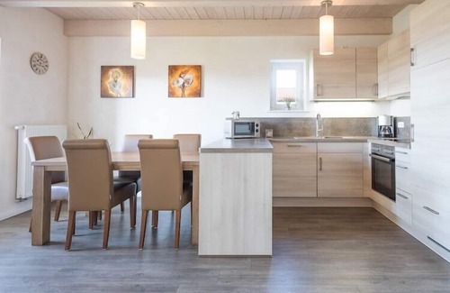 Dagebuell House | Holiday Home in tDagebüll