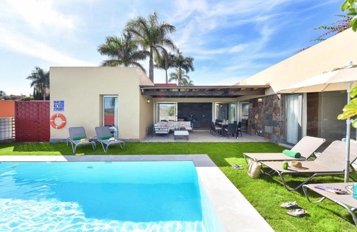 Salobre Villa | Holiday Home Jacana by VillaGranCanaria