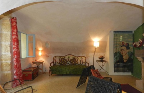 Argilliers House | Holiday Home La Ca Bonita by Interhome