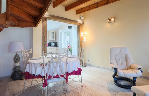 Paimpol House | Holiday Home 'Le Paradis Sur Mer' with Private Terrace and Private Garden