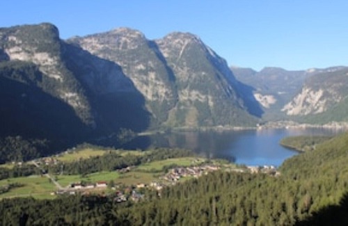 Obertraun House | Holiday home on Lake Hallstatt - max. 25 people