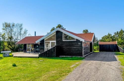 Hals House | Holiday Home Persa - from the sea by Interhome