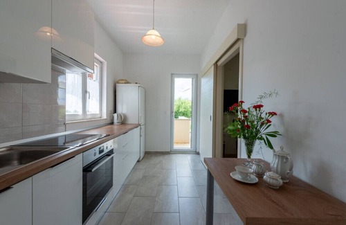 Kras Villa | Holiday home Rožica by Villas Guide