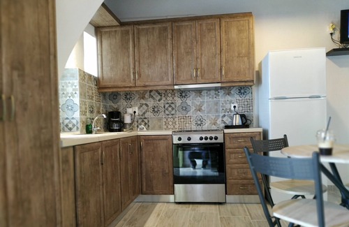 Sikinos House | Holiday Home 'Sigalas House, Sikinos Island' with Sea View, Terrace and Air Conditioning