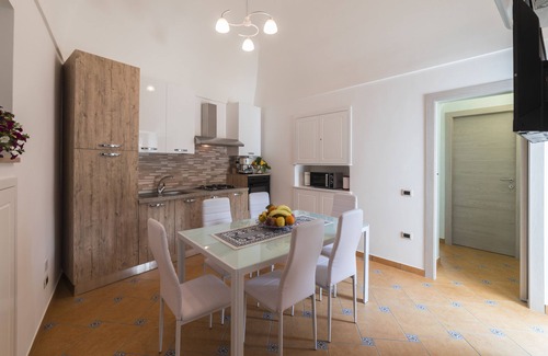 Ravello House | HOLIDAY HOME THE CORNER OF DREAMS WITH OCEAN VIEW