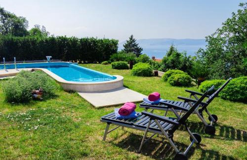 Crikvenica House | Holiday Home Villa Lion's House