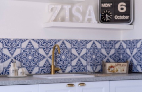 Palermo Apartment | Holiday home with a breathtaking view of the Zisa Castle.