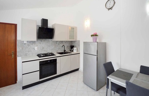 Manjadvorci House | Holiday home with air conditioning