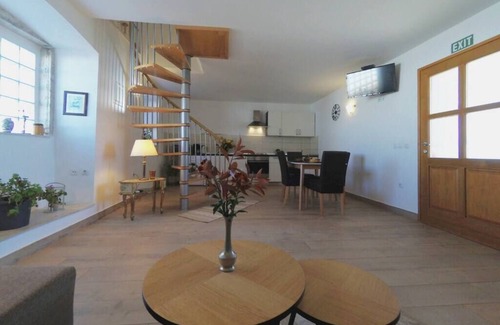 Kastelir-Labinci Villa | Holiday home with pool for 4 in Kaštelir-Labinci