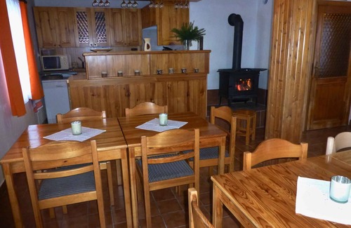 Josefov Dul House | Holiday home with wood-burning fireplace situated on a slope