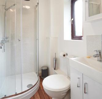 Bletchley House | Holiday homes in Milton Keynes, United Kingdom