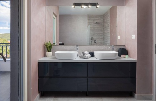 Dicmo House | Holiday house Dicmo for 1 - 6 persons with 3 bedrooms - Holiday home