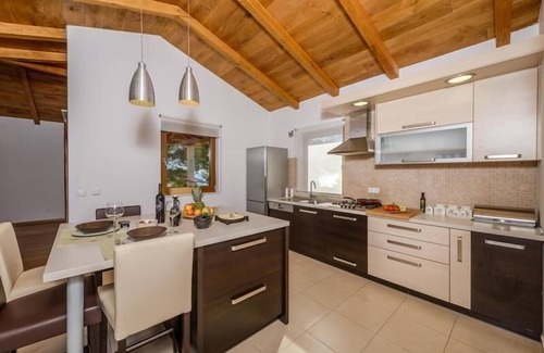 Veliki Drvenik House | Holiday house Drvenik Veliki for 1 - 8 persons with 4 bedrooms - Row house