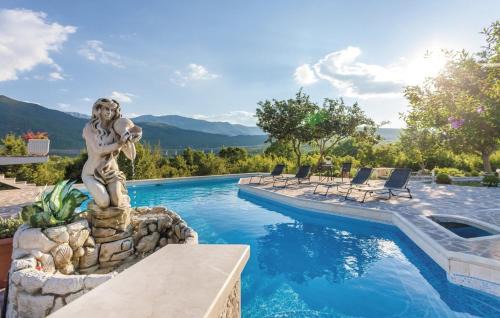 Srijane House | Holiday house Ma & Ma with pool, parking, high speed Internet, BBQ.